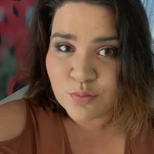 Meet your Posher, Laurie